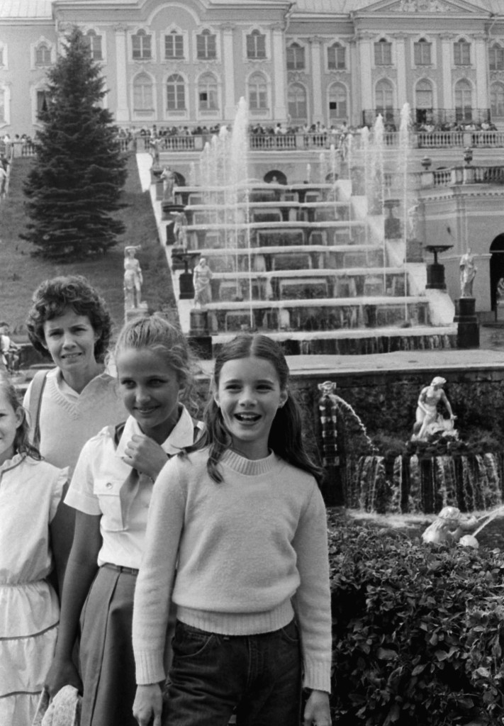 Samantha Smith, of Maine visiting the Soviet Union at the invitation of Yuri Andropov, visited Petrodvorets near Leningrad Saturday, July 17, 1983 with her friend Natasha Kasharina. (AP Photo).